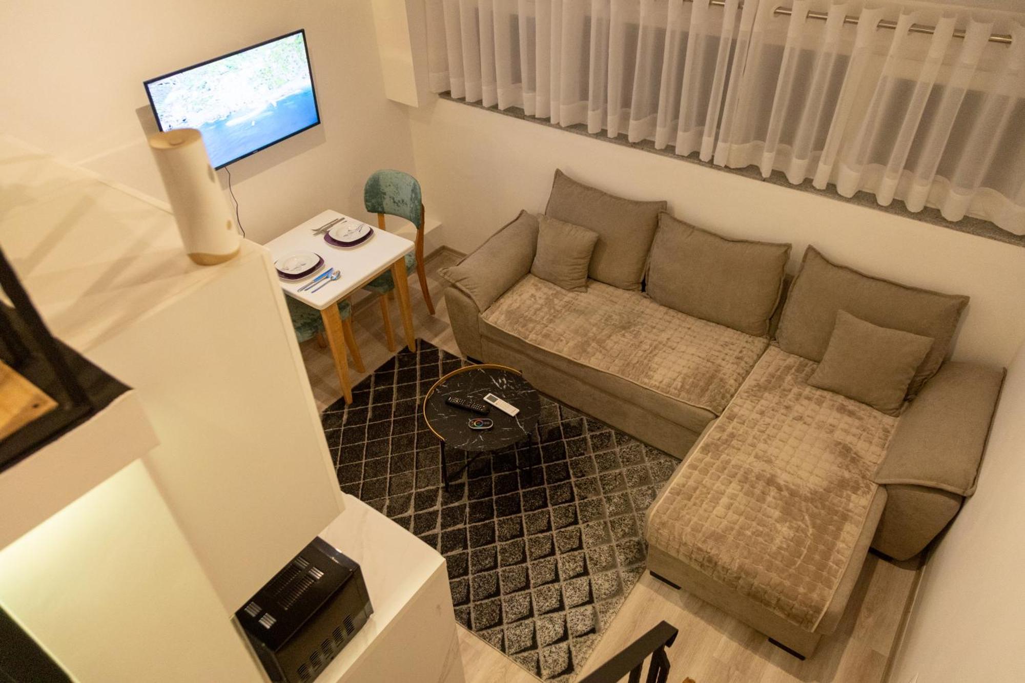 מלון טיראנה Cozy Loft-Blloku Downtown מראה חיצוני תמונה