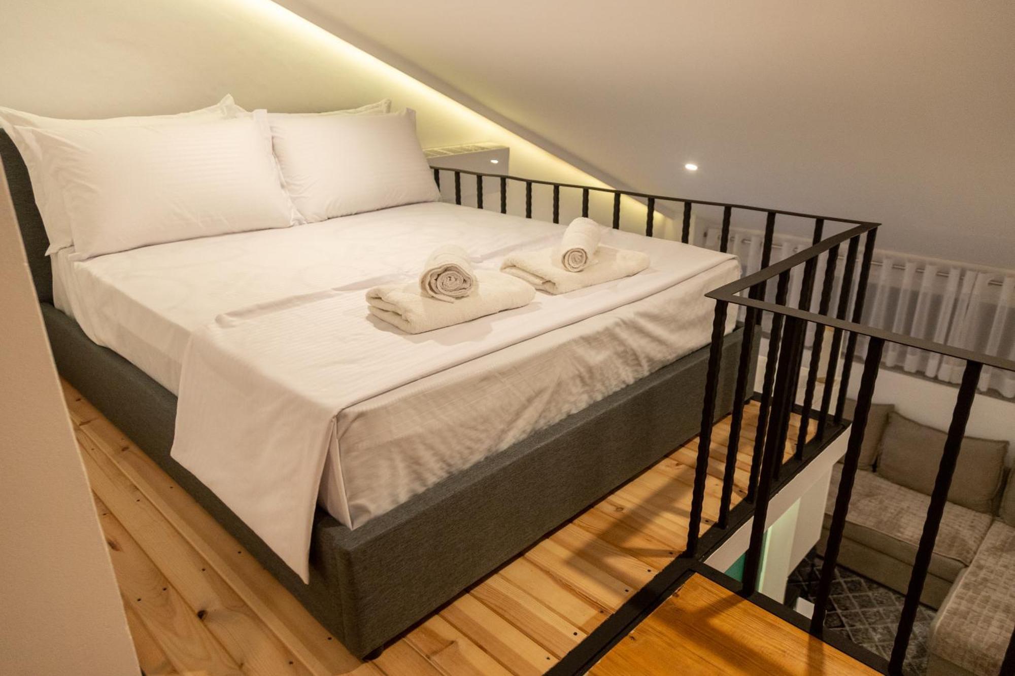 מלון טיראנה Cozy Loft-Blloku Downtown מראה חיצוני תמונה